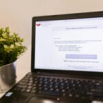 Correo electrónico sospechoso no reconocido en bandeja de entrada, ejemplo de phishing relacionado con DMARC